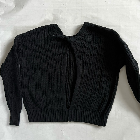 Hollister Black Open Back Sweater - Size XS - Picture 2 of 4